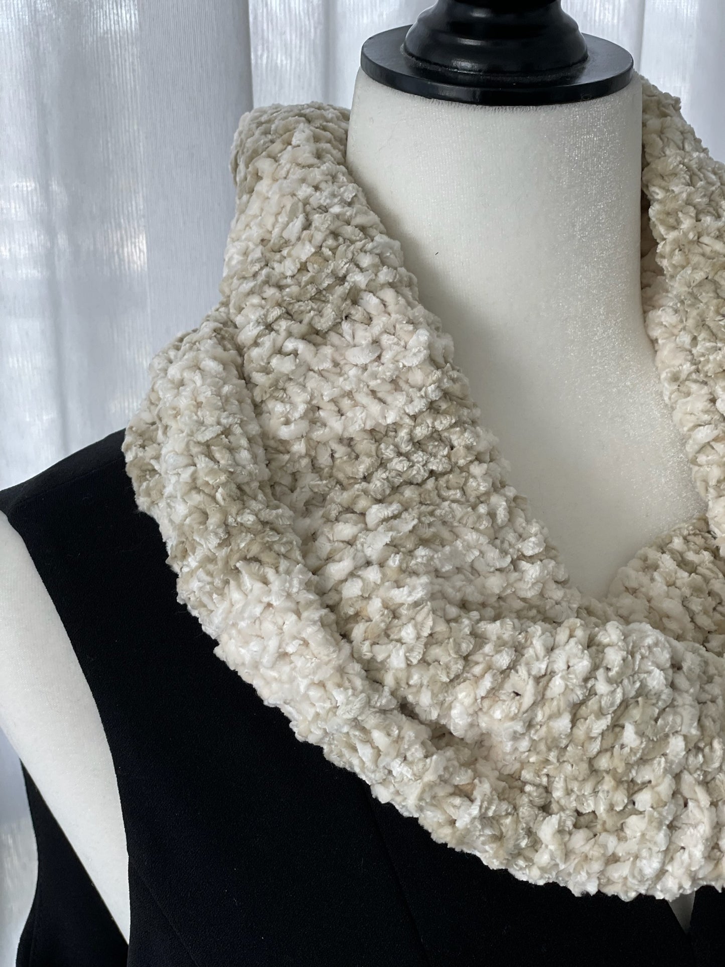 Hand Knitted Cowl